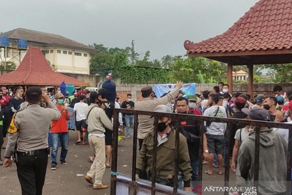 Cuit, Cuit, Cuit, Lomba Burung Berkicau di Cianjur Dibubarkan Polisi - JPNN.COM
