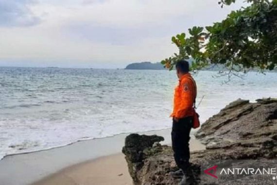 2 Bocah Tenggelam di Pantai Palabuhanratu, Wisata Keluarga Berubah Menjadi Melapetaka - JPNN.COM