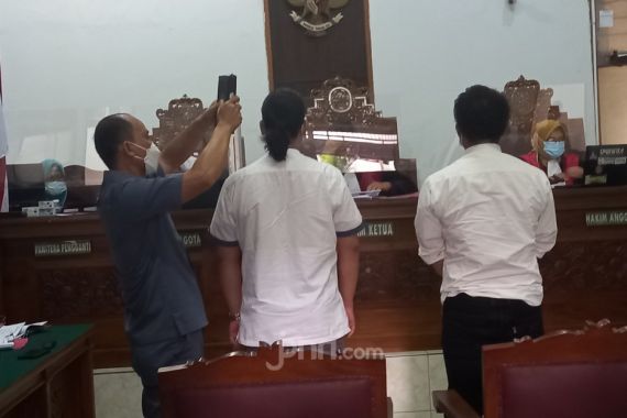 Jaksa Hadirkan 2 Saksi Perkara Kebakaran Kejagung, Hakim Bertanya soal Puntung Rokok - JPNN.COM