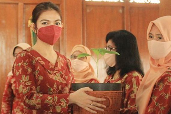 Istri Wali Kota Gibran Sempat Bikin Peserta Pelatihan Penasaran - JPNN.COM