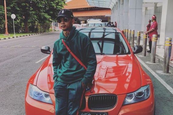 Young Lex Pamer Foto Tanpa Busana, Dinar Candy Berkomentar Begini - JPNN.COM