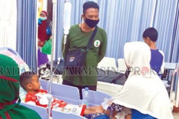 Puluhan Warga Amuntai Keracunan Makanan di Acara Posyandu Desa - JPNN.COM