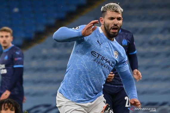 Pernyataan Pep Guardiola tentang Masa Depan Sergio Aguero di City - JPNN.COM