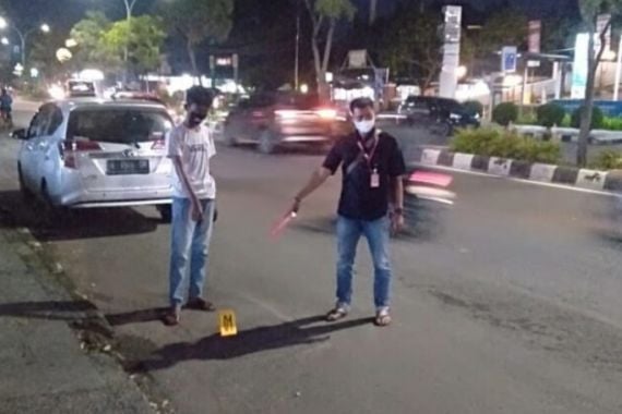 Marak Aksi Kriminalitas di Pusat Kota Cirebon, Polisi Diarak-Ditelanjangi Geng Motor, Satpam Bank Disiksa - JPNN.COM