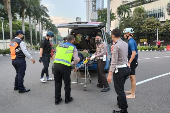 Polisi Kembali Gelar Olah TKP Kasus Pengemudi Mercy Tabrak Pesepeda di Bundaran HI - JPNN.COM