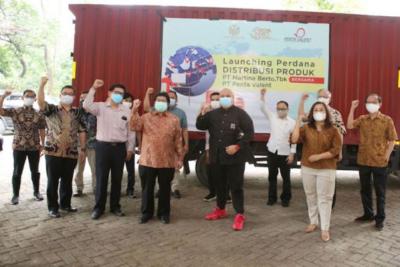 Perkuat Distribusi Produk Herbal, Martina Berto Gandeng Penta Valent - JPNN.COM