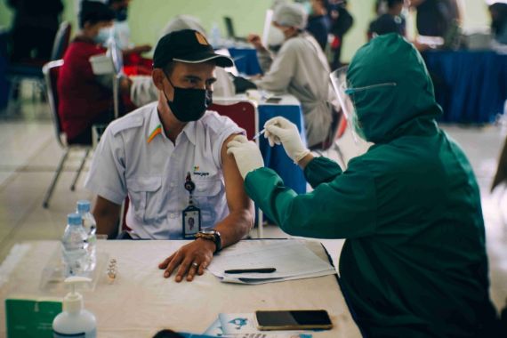 Danone Indonesia Turut Sukseskan 1 Juta Vaksinasi per Hari - JPNN.COM