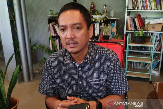 Tim Bulu tangkis Indonesia Dipaksa Mundur, Kemenpora Harus Berani - JPNN.COM