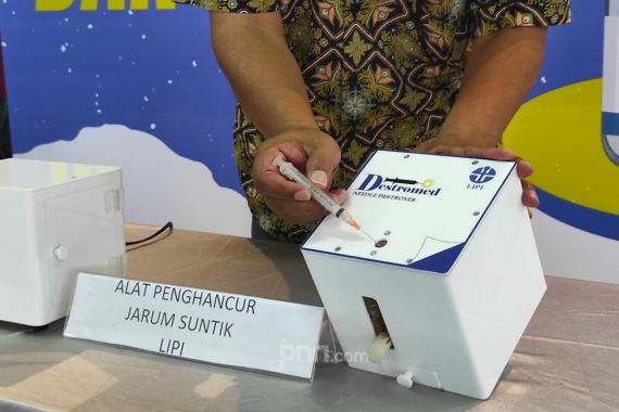 Kenyataan Pahit soal Limbah B3 Indonesia, Pak Luhut Langsung Bertitah: Tidak Ada Waktu Main-main - JPNN.COM