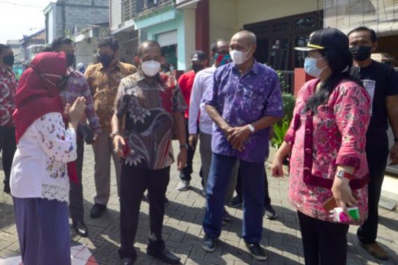 Kabar Gembira dari Wakil Wali Kota Surabaya untuk Warga Korban PHK - JPNN.COM