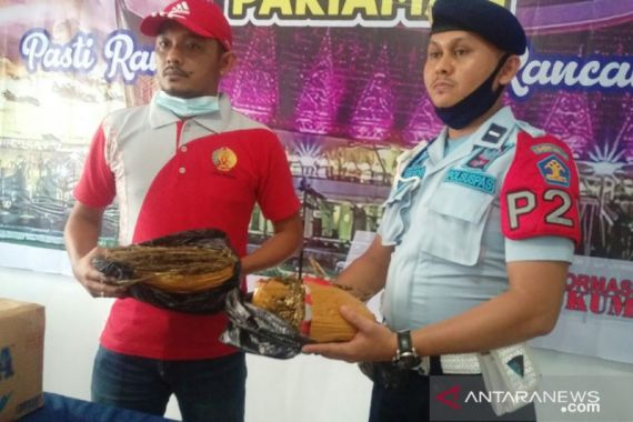 Ganja Satu Kilogram untuk Napi Diamankan Petugas Lapas Pariaman - JPNN.COM