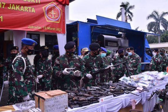TNI Musnahkan Barang Bukti Perkara Tindak Pidana Militer - JPNN.COM