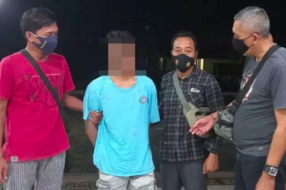 Buronan Kasus Perampokan Sadis Ini Tak Berkutik saat Disergap Polisi di Pinggir Jalan - JPNN.COM