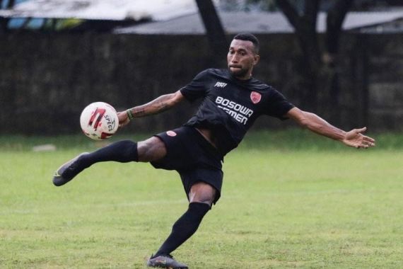 Piala Menpora 2021: Striker PSM Ini Percaya Diri Hadapi Persija Jakarta - JPNN.COM