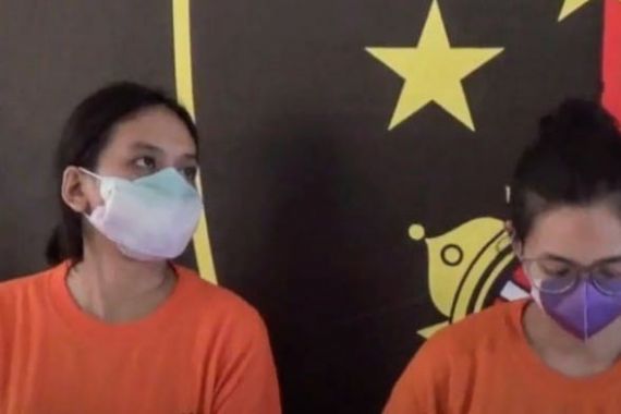 Dua Wanita Cantik Ini Dijemput Polisi Usai Berbuat Aksi Tak Terpuji - JPNN.COM