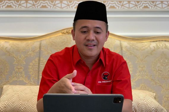 Mufti Anam Sebut Erick Thohir Tak Tegas soal Bos Pelindo III jadi Tersangka - JPNN.COM