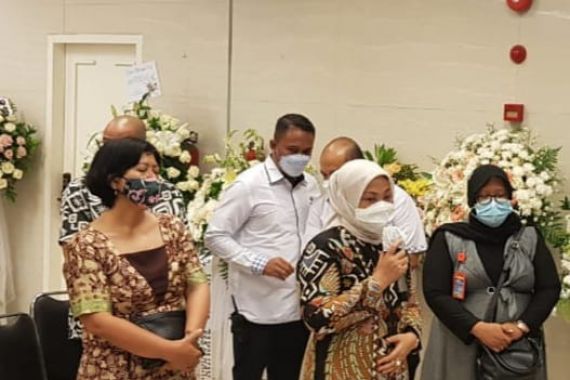 Muchtar Pakpapan Meninggal Dunia, Menaker Ida Fauziyah Turut Berbelasungkawa - JPNN.COM