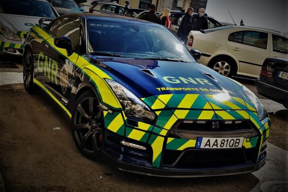 Nissan GT-R Hasil Sitaan Negara Ini jadi Mobil Pengantar Organ Tubuh - JPNN.COM