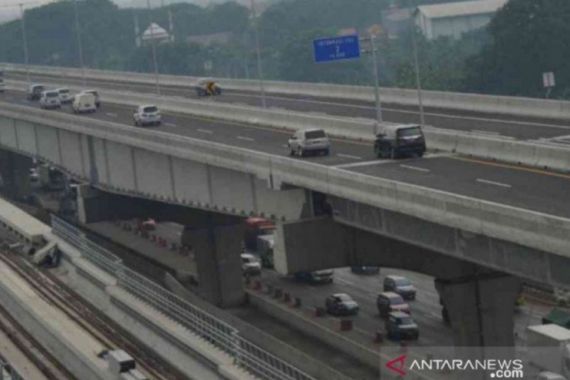 Tutup Sebagian Ruas Tol Japek Arah Cikampek, Begini Penjelasan Jasa Marga - JPNN.COM