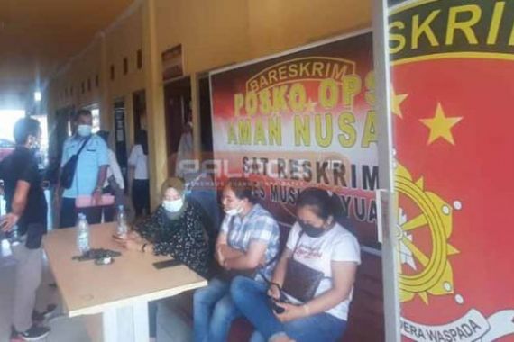 Mbak Indri Bawa Kabur Uang Arisan Online Rp 500 Juta, Puluhan Emak-emak Lapor Polisi - JPNN.COM