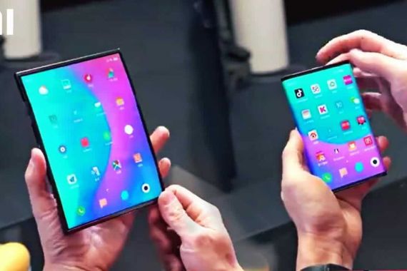 Xiaomi Kenalkan Ponsel Lipat Pertama Pekan Depan? - JPNN.COM