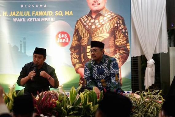 Hadapi Konferwil NU DKI, Ustaz Yusuf Mansur Doakan Gus Jazil - JPNN.COM