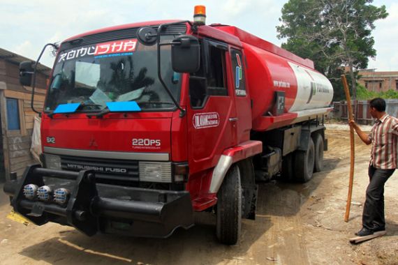 Dalami Tangki Pertamina yang 'Kencing' di Jalan - JPNN.COM