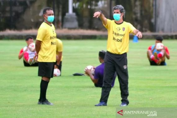 Piala Menpora 2021: Teco Bicara Permainan Tim dan Rizky Pellu Usai Tumbangkan Persiraja - JPNN.COM