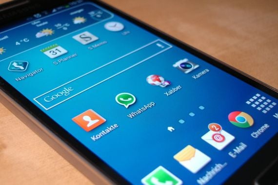 WhatsApp Kini Makin Seru, Ada Pembaruan Wallpaper hingga Paket Stiker Baru - JPNN.COM