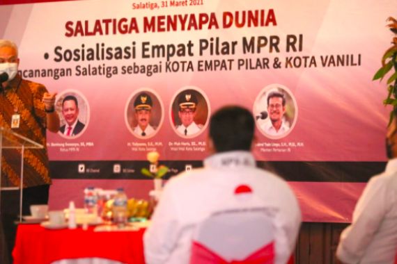 Pak Ganjar Semringah, Salatiga Terpilih jadi Ikon Empat Pilar dan Kota Vanili - JPNN.COM