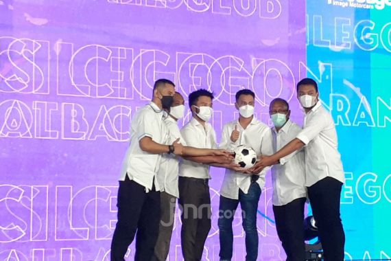Crazy Rich Malang Gilang Widya Siapkan Bus untuk Klub Rans Cilegon FC - JPNN.COM