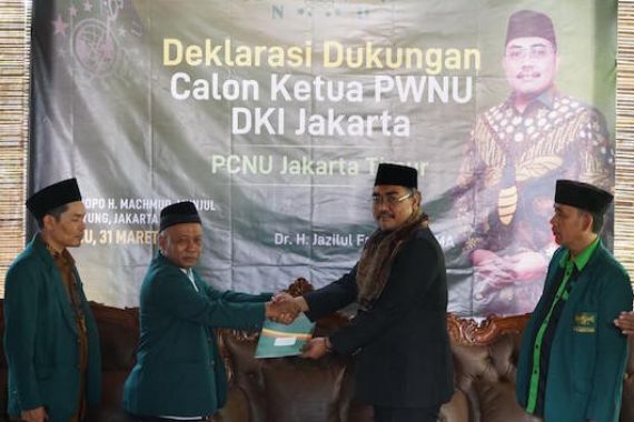 Maju Calon Ketua PWNU DKI, Gus Jazil Usulkan Tiga Ulama Betawi Jadi Pahlawan Nasional - JPNN.COM