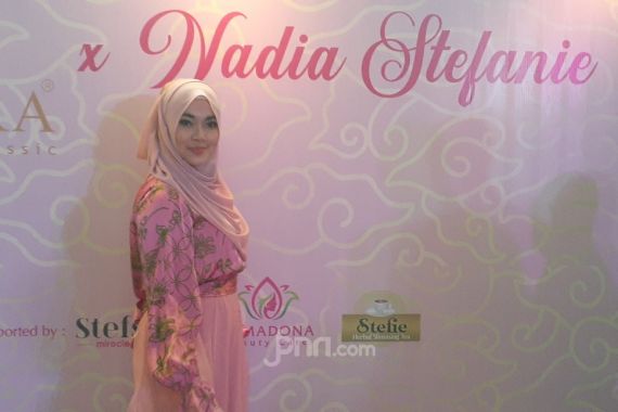 Bintang Sinetron Saras 008, Nadia Stefanie Mencoba Peruntungan di Industri Fesyen - JPNN.COM