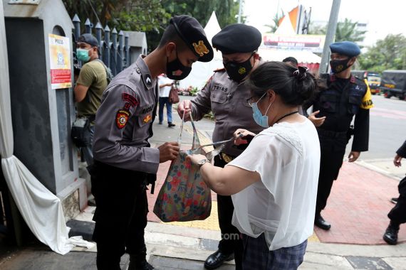 Perayaan Paskah di Jakarta: Kombes Yusri Minta Jemaat Tidak Bawa Tas, Biar Cepat - JPNN.COM