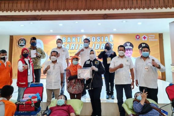 Warga Jakarta Antusias Donorkan Darahnya, Fahira Idris Ucapkan Terima Kasih - JPNN.COM