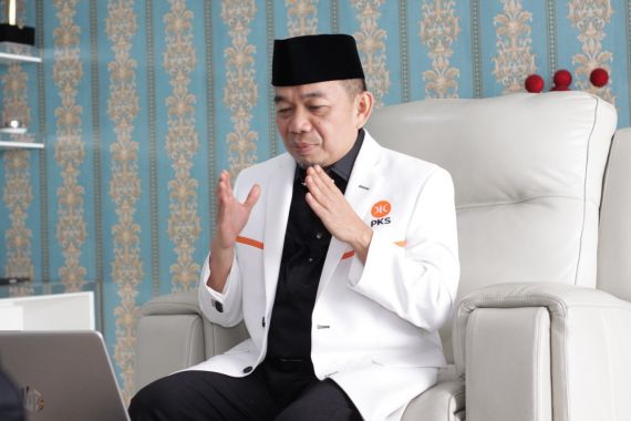 Ketua Fraksi PKS Protes Nama Kiai Hasyim Asy'ari Hilang dari Draf Kamus Sejarah Indonesia - JPNN.COM