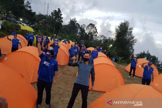 AHY Bermalam di Tenda Lereng Gunung Ungaran - JPNN.COM