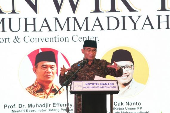 Di Depan Pemuda Muhammadiyah, Menko PMK Sampaikan Alasan Pemerintah Larang Mudik Lebaran - JPNN.COM