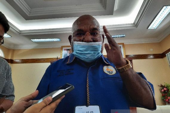 Mendagri Tito ke Papua, Gubernur Lukas Enembe: Saya Hanya Berobat - JPNN.COM