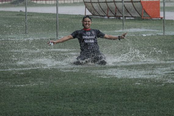 Persebaya Didominasi Pemain Muda dengan Fisik Mumpuni, Bali United tak Ambil Pusing - JPNN.COM