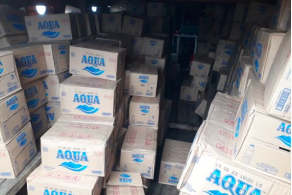 Danone Indonesia Bagikan Ribuan Botol AQUA untuk Bantu Korban Bencana di NTT - JPNN.COM