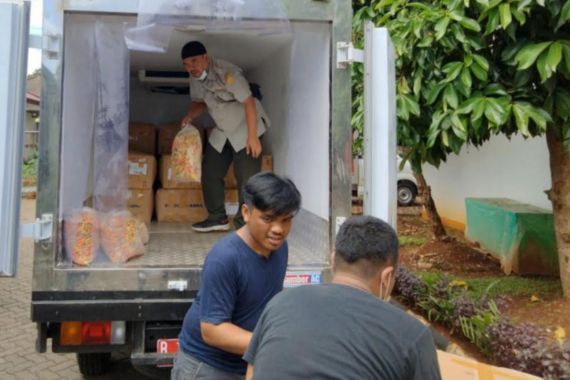 Jemput Cabai ke Magelang, Kementan Kirim Truk Berpendingin - JPNN.COM