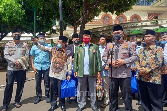 Irjen Fadil Imran Siapkan Celengan Ramadan di Masjid Al Kautsar - JPNN.COM