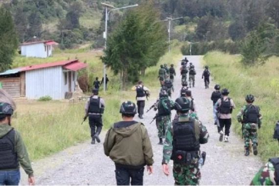 Diwarnai Baku Tembak, Satgas Nemangkawi Tangkap Tokoh Penting KKB di Papua - JPNN.COM