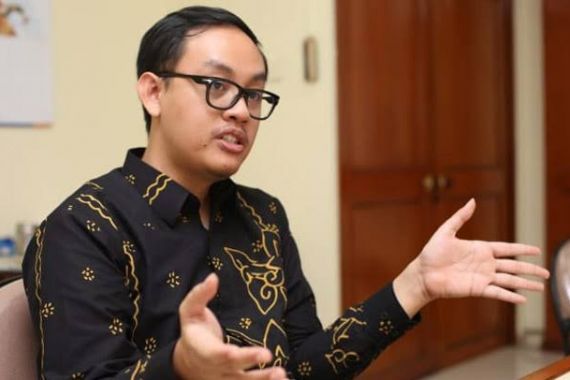 Pertumbuhan Ekonomi Indonesia Moncer, Ahli: Tak Boleh Terlena - JPNN.COM