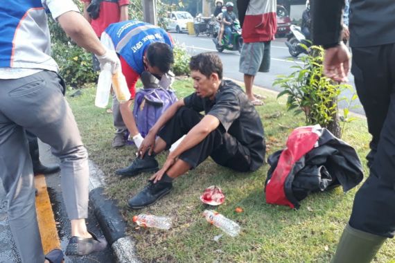 Rabu Pagi Terjadi Peristiwa Mengerikan di Jalan Demak Surabaya - JPNN.COM