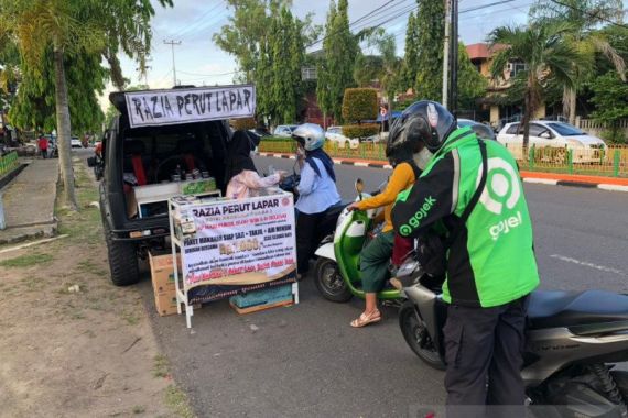 Bripka Zulham Kembali Beraksi, Gelar Razia Perut Lapar Jelang Buka Puasa di Tanjungpinang  - JPNN.COM