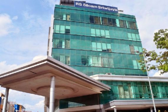 Perawat RS Siloam Sriwijaya Itu Dipukul, Ditendang, Disuruh Bersujud Minta Maaf - JPNN.COM