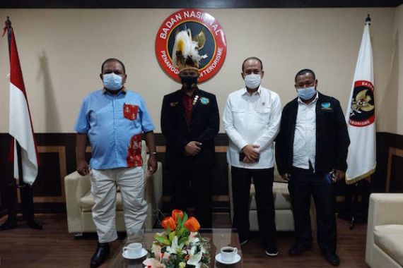 Pemuda Adat Papua Dorong BNPT Tetapkan KKB Sebagai Organisasi Teroris - JPNN.COM