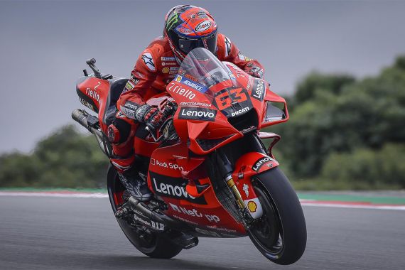 FP2 MotoGP Portugal: Tegang Hingga Ada yang Boncengan ke Garis Finis - JPNN.COM